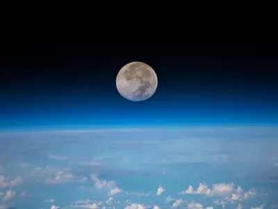 Watch The Full Moon From The International Space Station, 250 Miles Above Earth