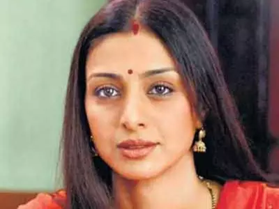 With Stellar Acting & Strong Roles, Tabu Deserves To Be Called A Superstar & Not People’s Star!