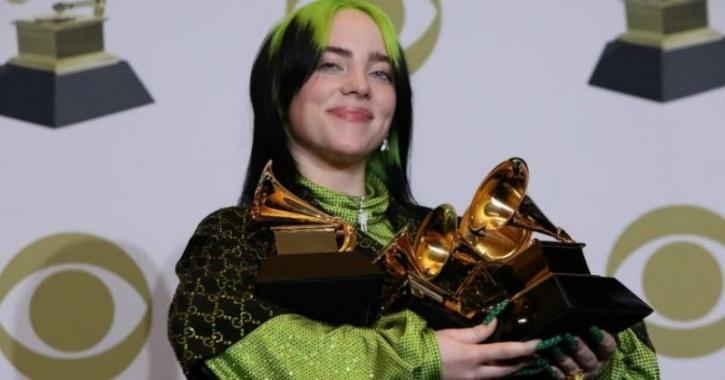 Billi Eilish Won 4 Grammys For Songs Recorded On Her Bedroom Computer ...