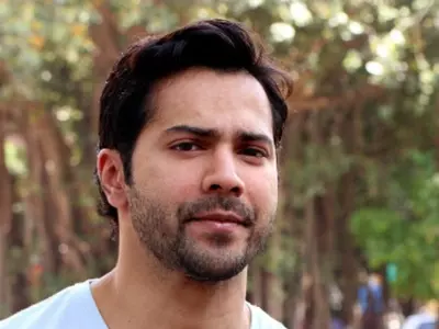 After Refusing To Comment Earlier, Varun Dhawan Now Says ‘Can't Stay Neutral On Such Issues’