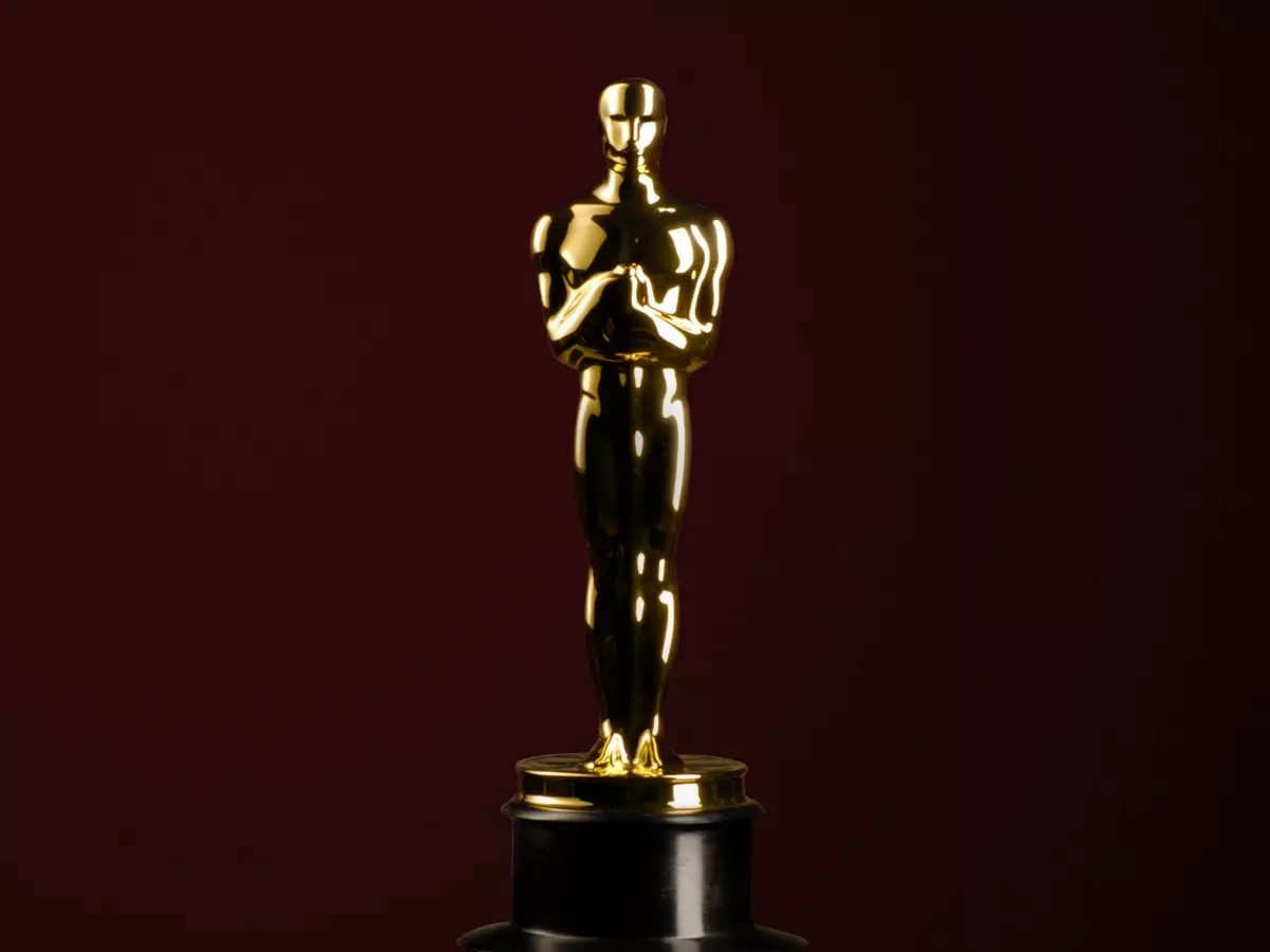 oscar1-5efc2fd95ab4c In 2019, the organisation had invited 842 new members which included Indian names such as filmmakers Zoya Akhtar, Anurag Kashyap and veteran actor Anupam Kher. Furthermore, the Academy of Motion Picture Arts and Sciences had invited Shah Rukh Khan, Naseer