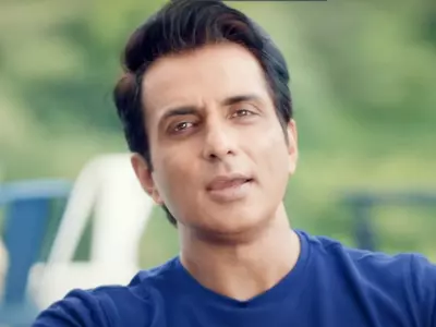 Sonu Sood To Help 400 Families Of Migrants Who Died Or Suffered Injuries While Walking To Home