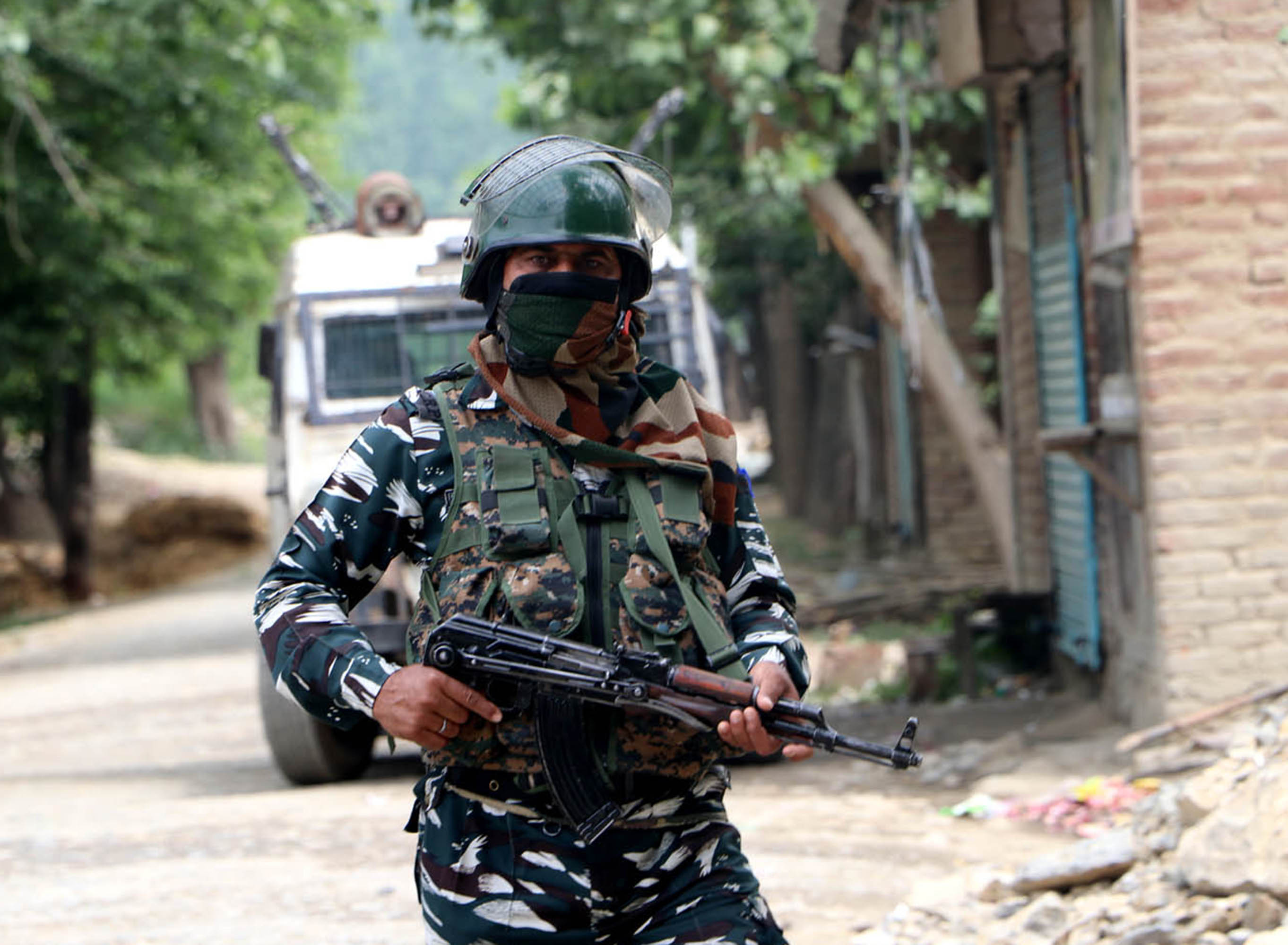 Kashmiri Pandit, 2 Others Shot In Militant Attack In Kashmir; CRPF ...