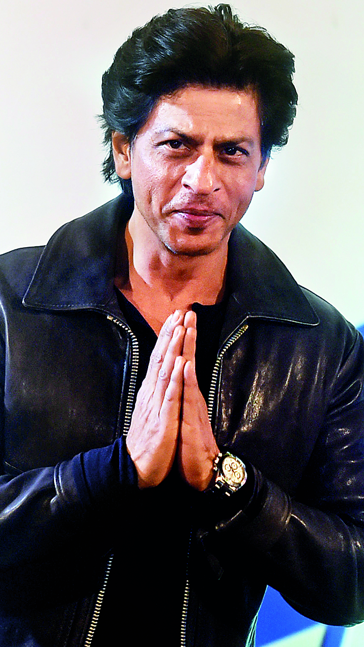 Fans Celebrate 28 Golden Years Of Shah Rukh In Bollywood Share