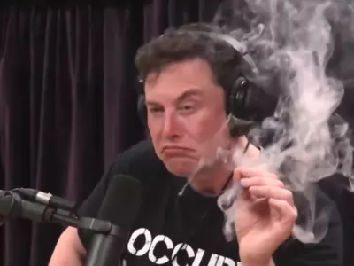 Elon Musk, Musk Weed Tweet, Musk Tweet, Elon Musk twitter, Weed Business, Marijuana Legal, Elon Musk News, Technology News 