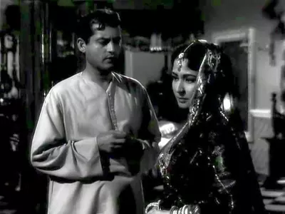 hindi best black and white movies: Sahib Bibi Aur Ghulam