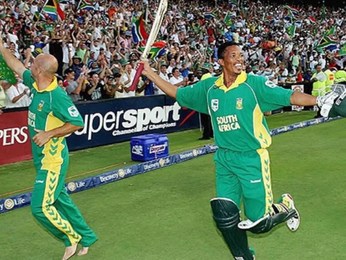 Today In 2006, Australia Became The First To Score Over 400 In ODIs. Then South Africa Chased It Down To Set A World Record