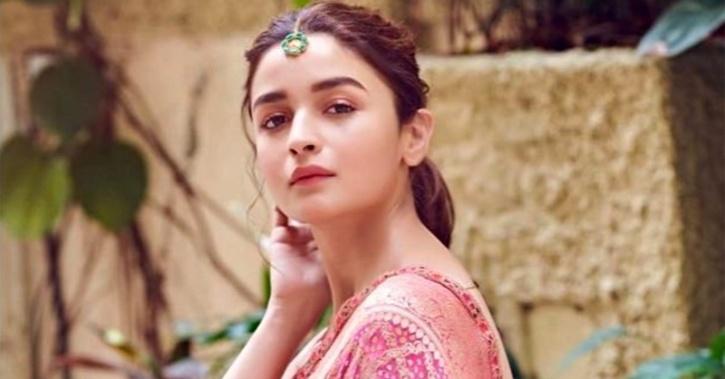 Alia Bhatt Is 'Nervous' For Her 70-Year-Old Dad Mahesh Bhatt Amid ...