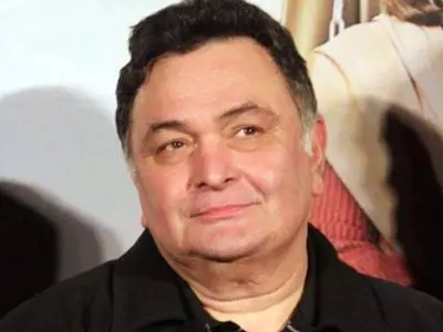 Rishi Kapoor Urges People To Be Positive Amid 21-Day Lockdown, Says World Be Happy Place Again