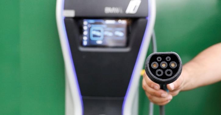 Fast Charging Is Killing Your Electric Car Scooter Batteries How To Avoid It