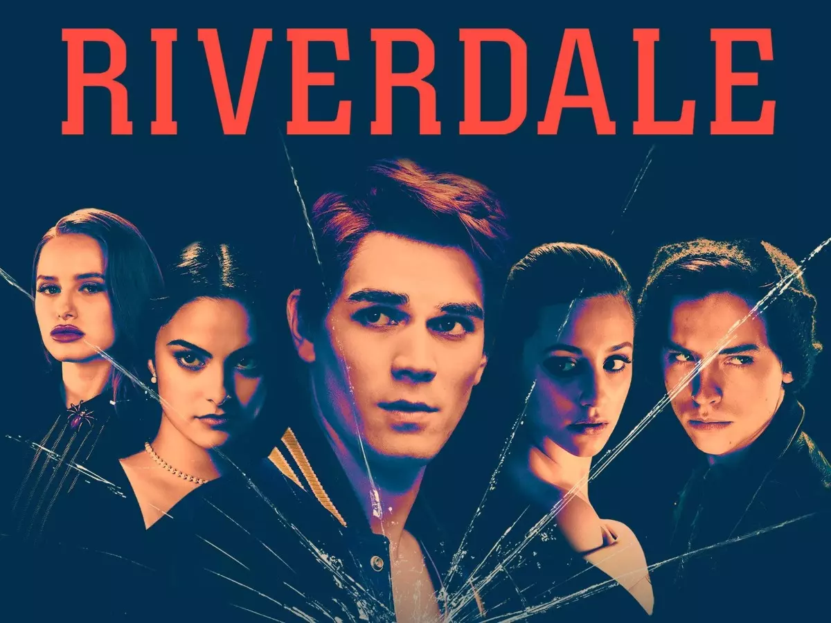 riverdale-5e69cd1224e65 Shooting Of 'Riverdale' Suspended After Team Member Came In Contact With Coronavirus Patient