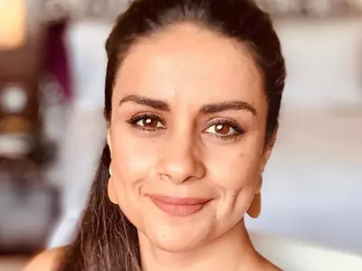 Gul Panag Slams Troll Who Said She's Privileged, Lisa Ray Dresses Up Her Twins & More From Ent
