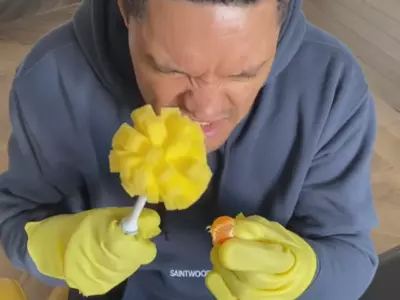 Trevor Noah Cleaning Everything At Home During Self-Quarantine Is What We All Need Right Now