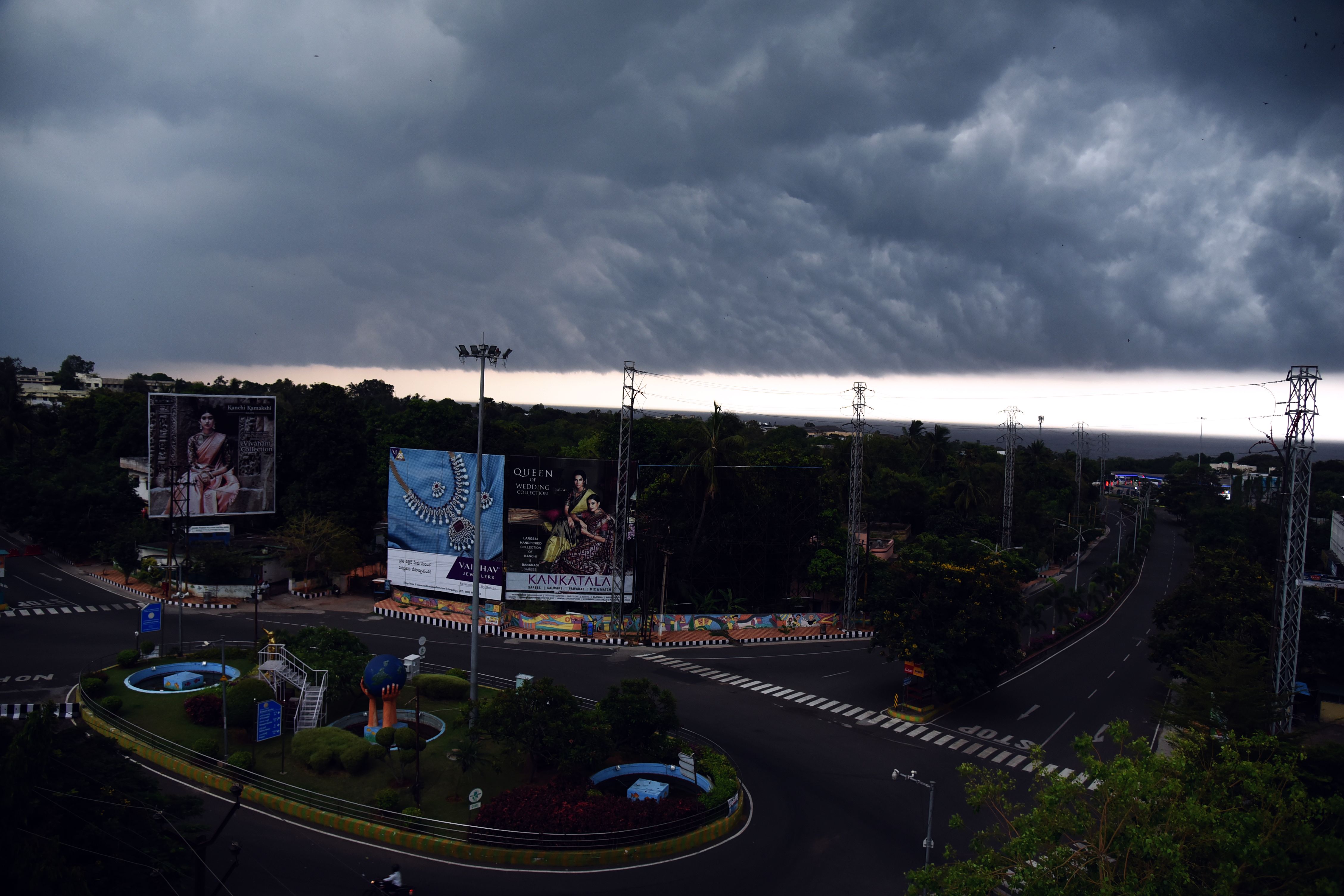 Cyclone Amphan Set To Turn ‘Severe’ Before It Makes Landfall. Odisha ...