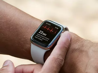 Apple Watch Saves Cyclist From Drowning In A Flooding River In The UK