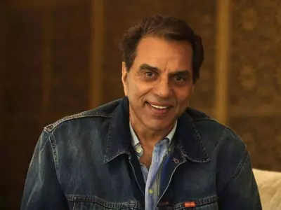 Dharmendra Recalls Facing A Locust Attack When He Was In Class 10, Warns People To 'Be Cafeful'