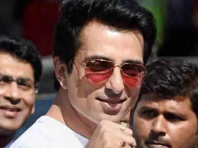 Sonu Sood Arranges Buses Again, Helps 500 Migrant Workers Go Home In UP, Will Send 3000 More