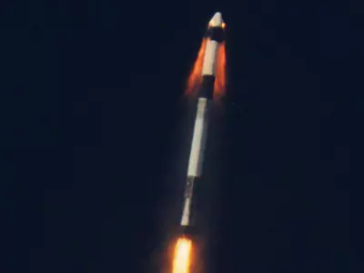 spacex NASA dragon crew launch