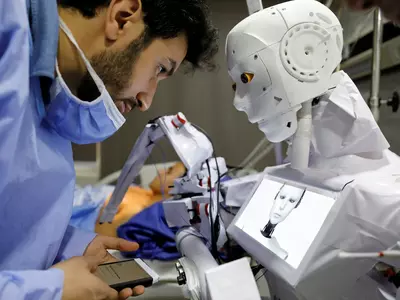 Egyptian Inventor Creates Robot That Conducts Covid-19 Tests, Blood Tests, X-Rays And More