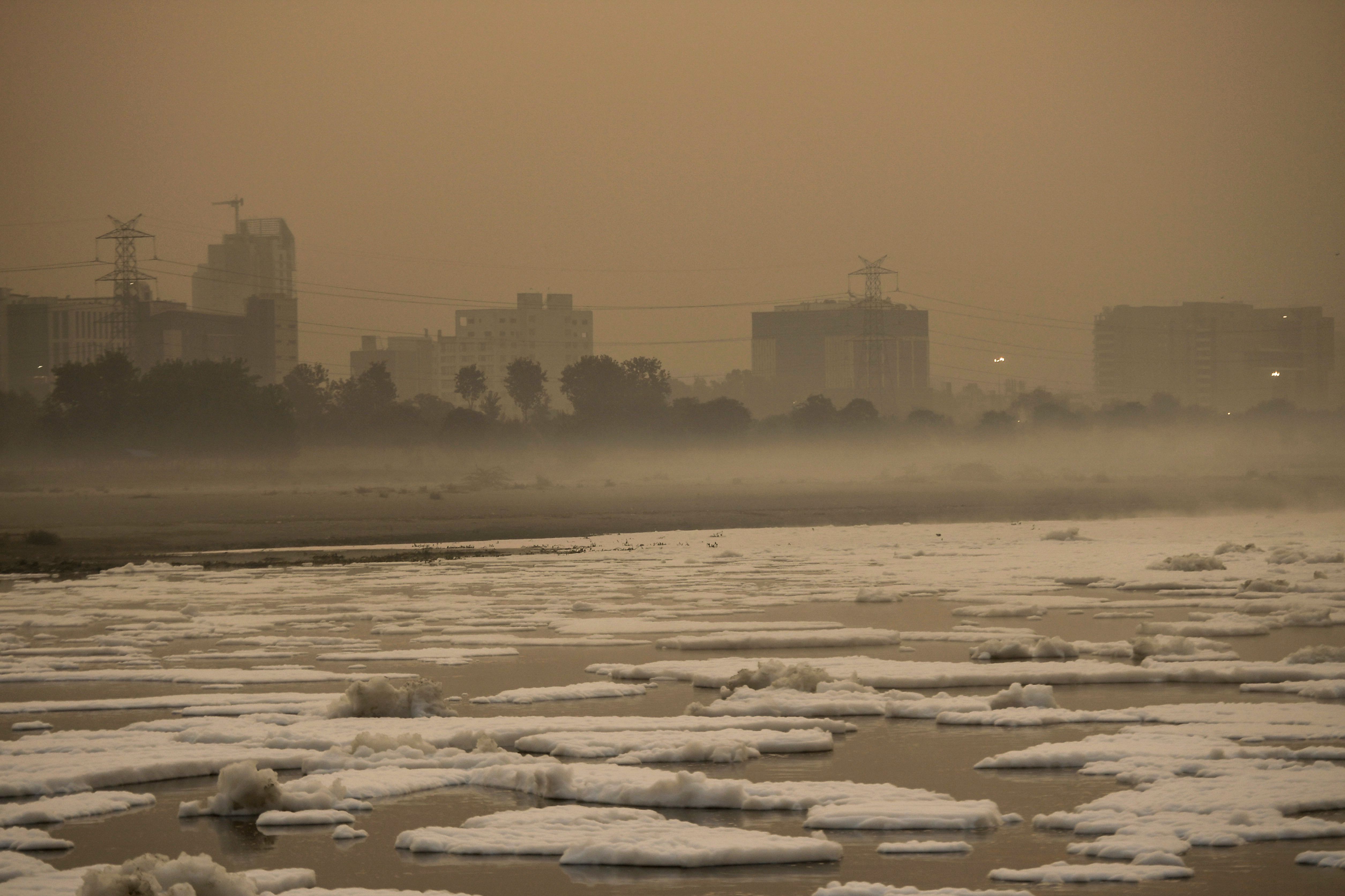 Toxic Foam Returns To Yamuna