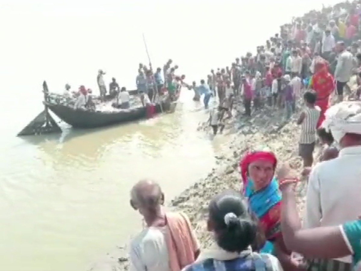 Bihar Boat Accident: Several Missing After Boat Carrying 100 Passengers ...