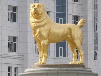 Turkmenistan dog statue