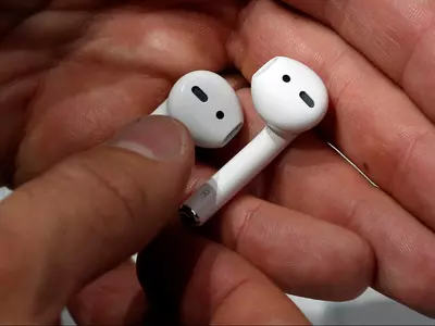 Apple Is Offering Free Airpods With iPhone 11 On Its Online Store This Diwali