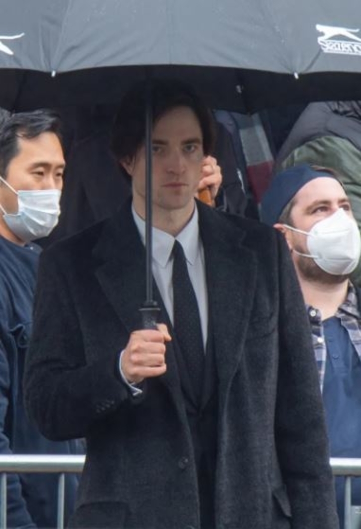 'The Batman' Robert Pattinson Recovers From Covid-19 Resumes Shooting