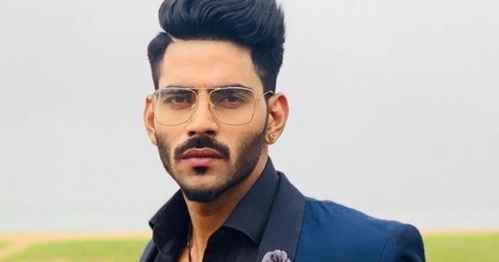 Who Is Model Balaji Murugadoss Bigg Boss Tamil 4 Contestant