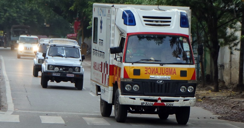 Jaunpur Govt Hospital Denies Ambulance For Girl Who Died Of Snake Bite