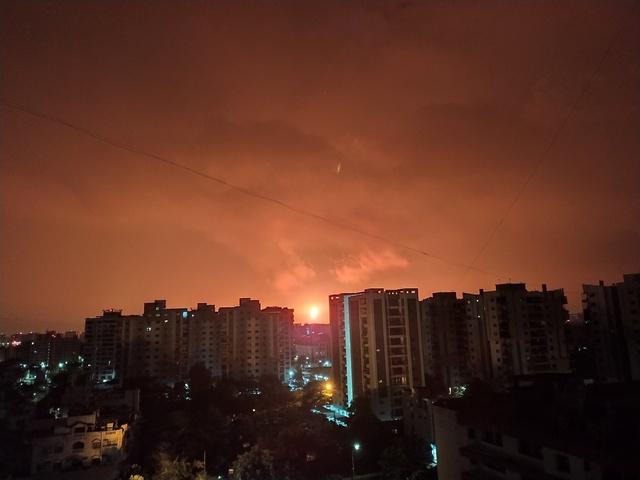 Three Massive Explosions Rock ONGC Gas Plant In Surat, No Fatalities Reported Three Massive Explosions Rock ONGC Gas Plant In Surat, No Fatalities Reported