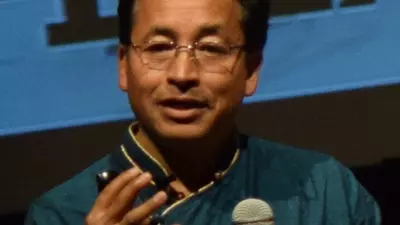 Kuchli orgazm Cuckold eri yaladi sperma porno onlayn