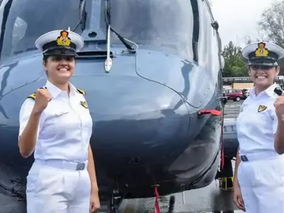 woman officers indian navy