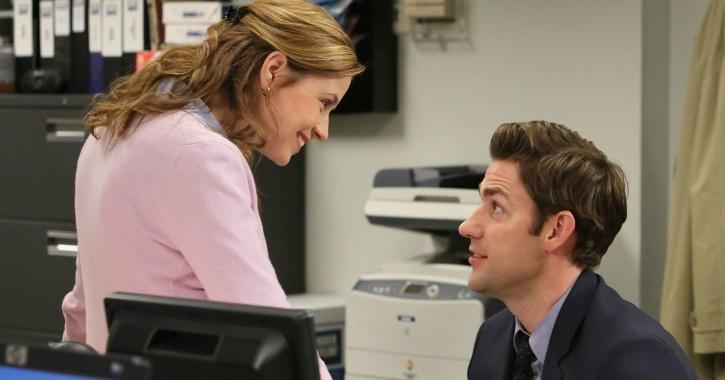 11-most-loved-tv-relationships-that-seemed-picture-perfect-at-first-but