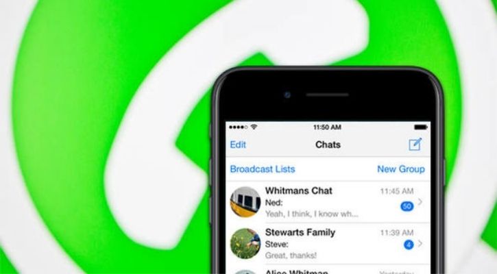 WhatsApp multi-device chat transfer feature