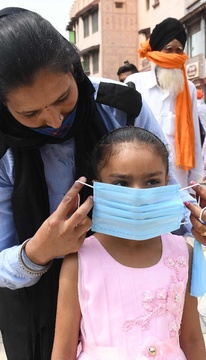 बढ़ते कोरोना के कारण दिल्ली में रात का कर्फ्यू, देश के दूसरे राज्यों में किन कामों पर पाबंदी है? 