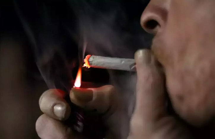 Man suffers high degree burn after he lit smoke with freshly sanitsed hands