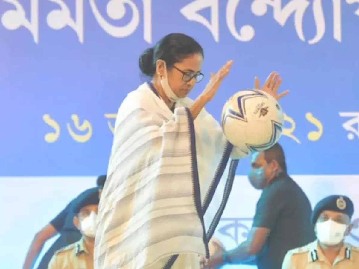 1627975664-mamata-banerjee-1200x800-1-610a2cf0383e1 Indiatimes