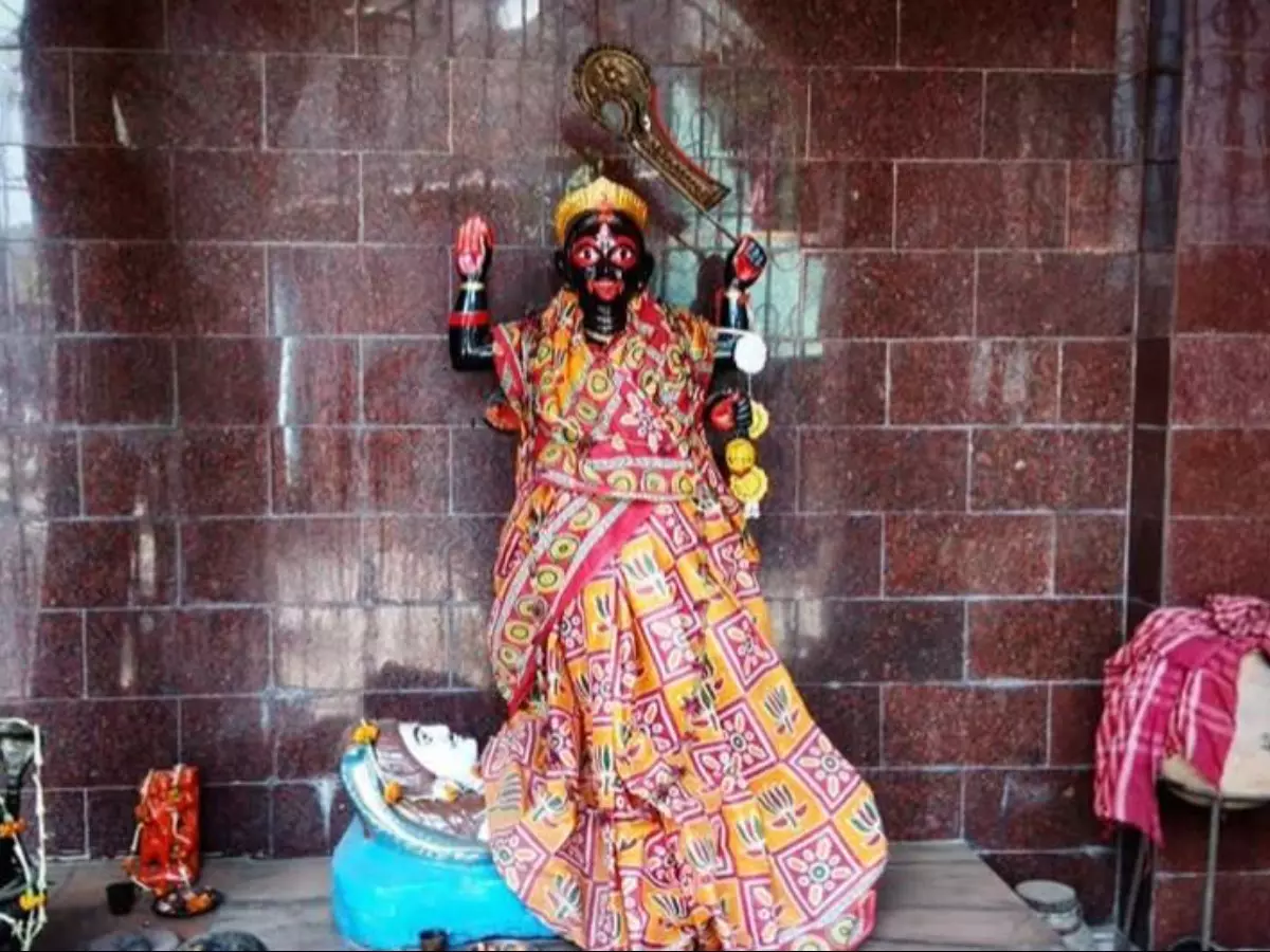 Chinese Kali Temple In Kolkata Serves Noodles As Prasad