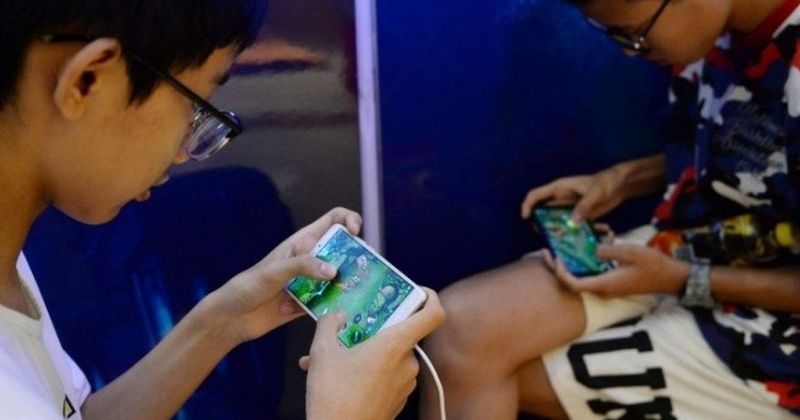 It's official, Chinese minors now can only play online games 1.5