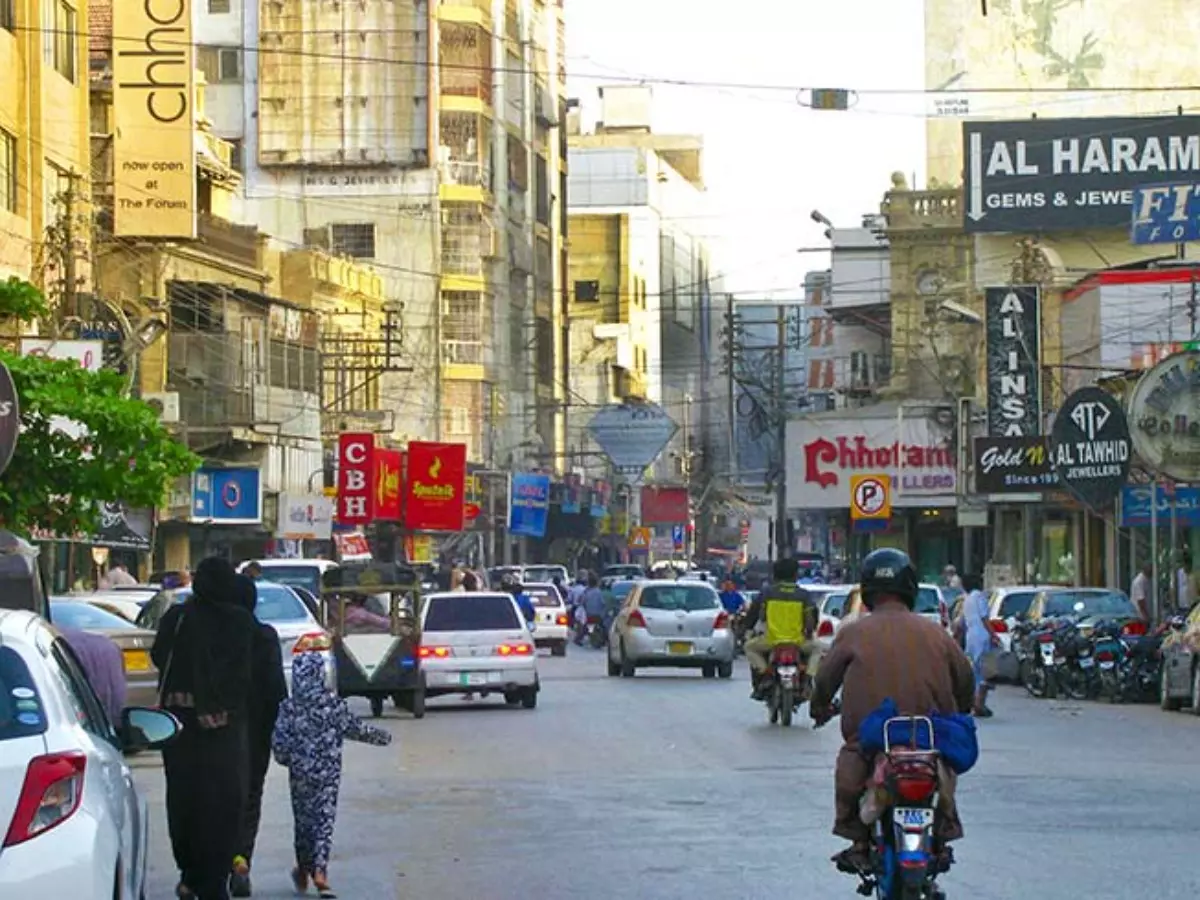 karachi-streets-gettyimages-656411120-61224bc9ba1b3 Indiatimes