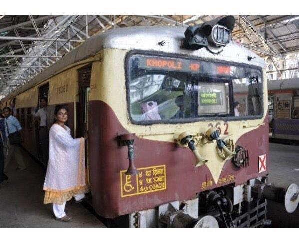 surekha yadav the first woman loco pilot of india