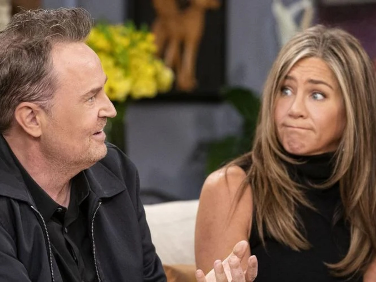 Jennifer Aniston Was So Emotional During FRIENDS Reunion That She Had