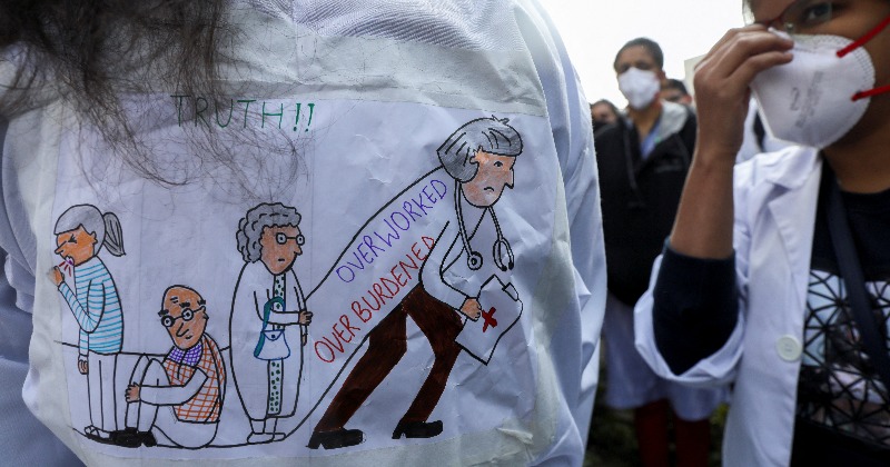 Explained: Why Are Doctors Protesting In Delhi As Omicron Threat Looms ...