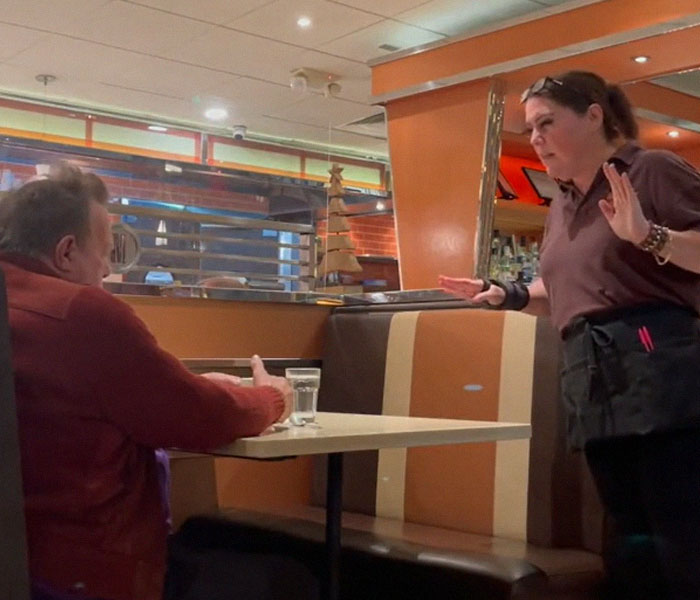 waitress shuts down guy
