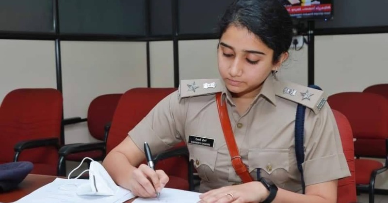 Newly Transferred IPS Officer 'Punishes' Junior Cop For