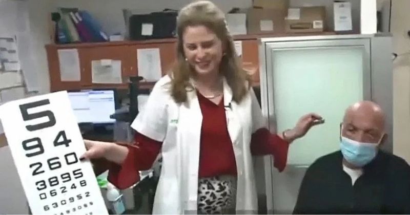 artificial corneal implant