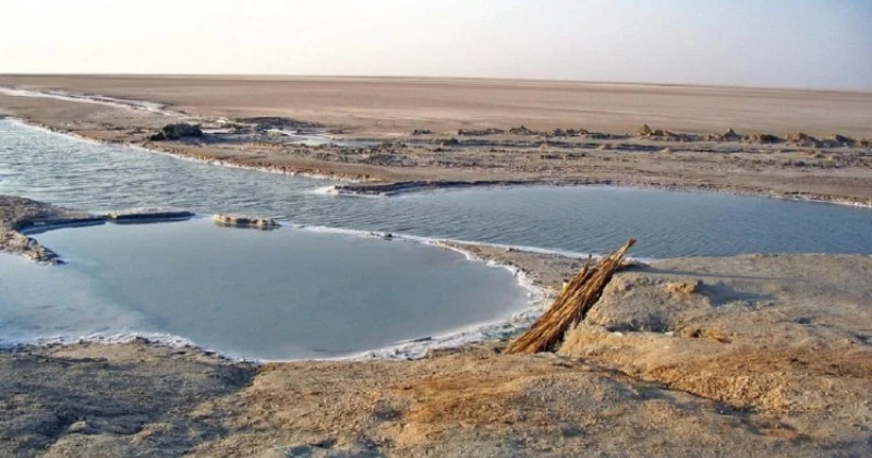 lake natron tanzania facts