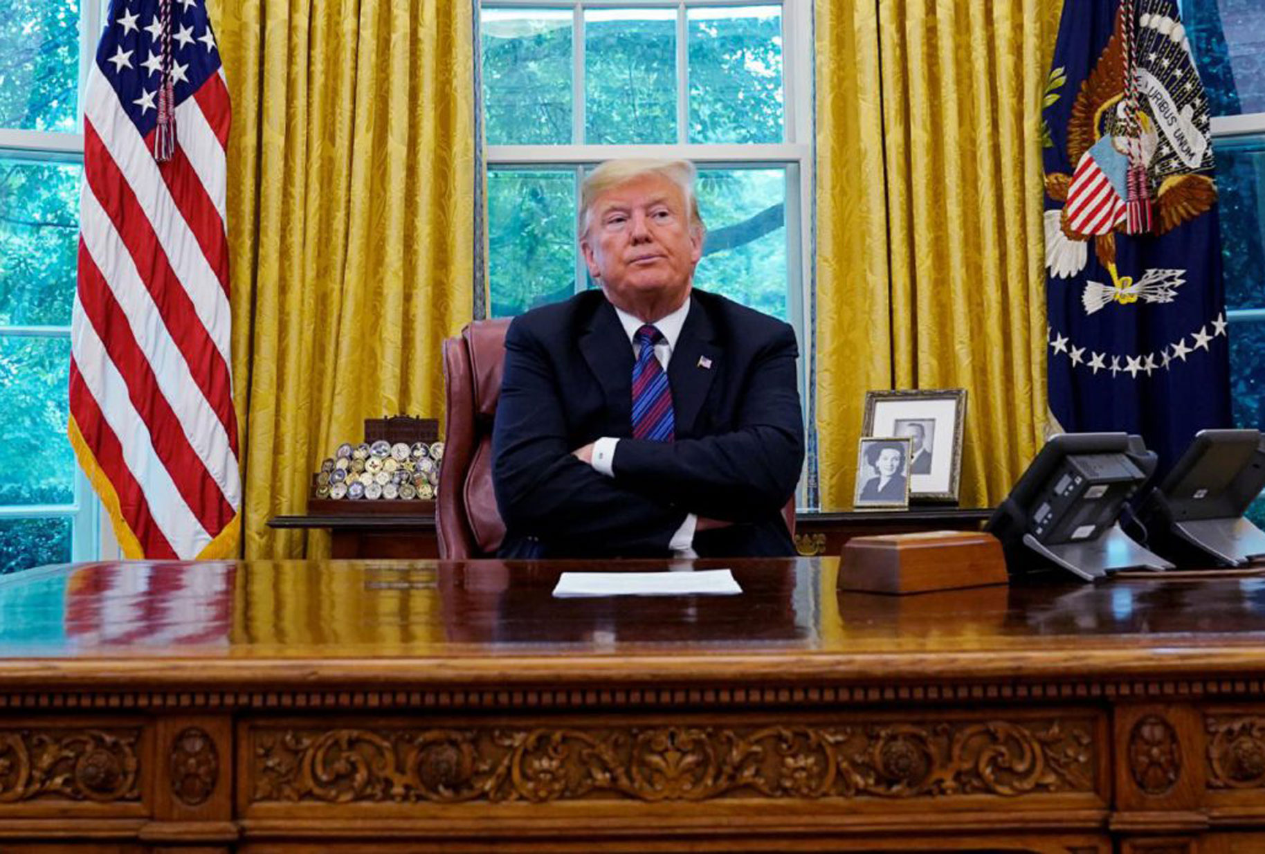 Oval office trump vs biden
