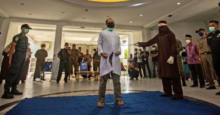 Two Men Caned For Gay Sex In Indonesia 0187